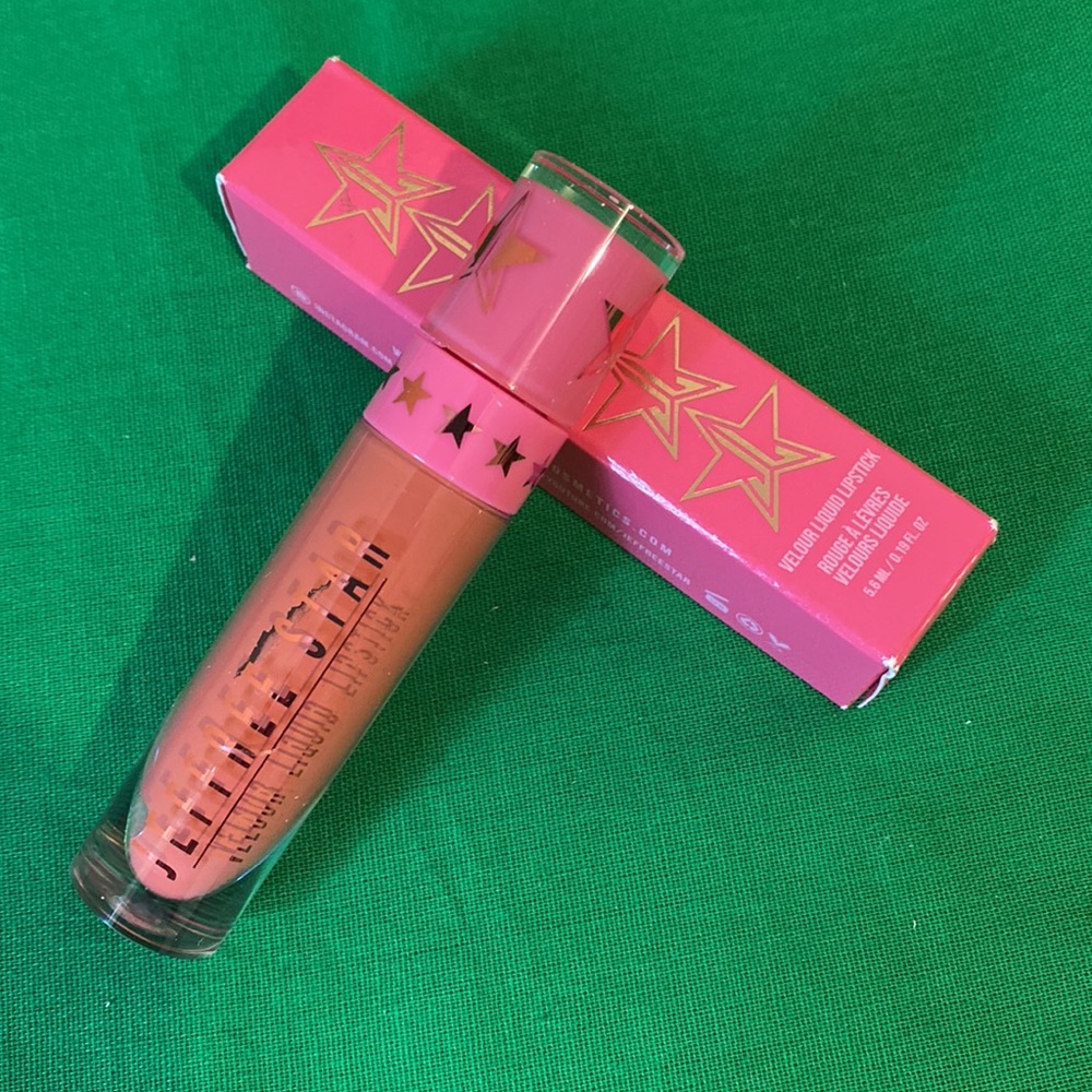 NIB! Jeffree Star Buffalo/Bison Velour Liquid lipstick, 5.6ml